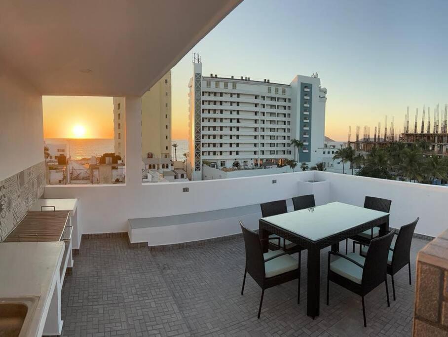 2Br/2Ba Condo 1 Block To Ocean! - Unit 3 Mazatlán Exterior foto